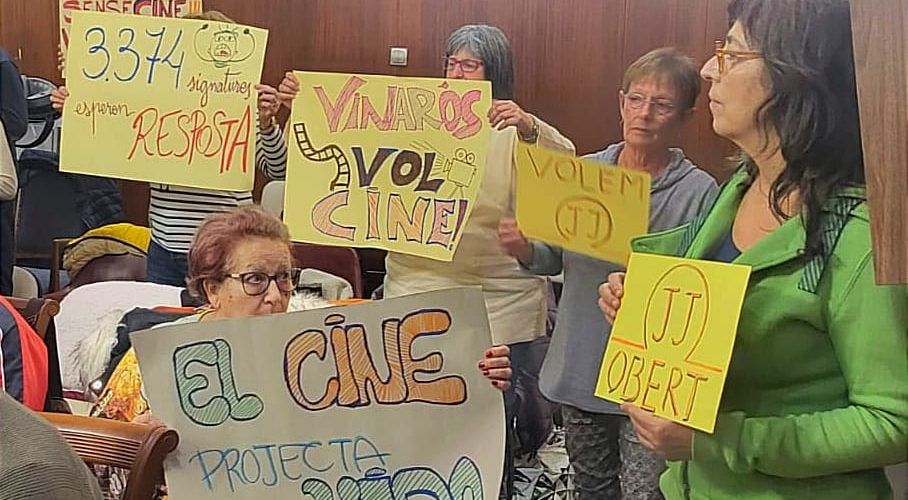 La Plataforma per a la Reobertura del JJ Cinema porta de nou al ple la seua reivindicació