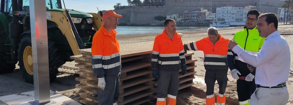 Peníscola prepara la platja per a Setmana Santa 