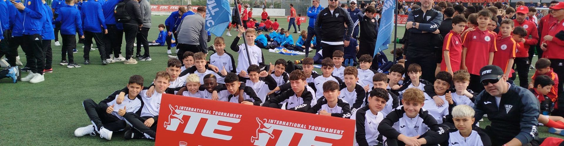 El Vinaròs C.F. infantil i aleví, en el torneig internacional ITE de les Terres de l’Ebre