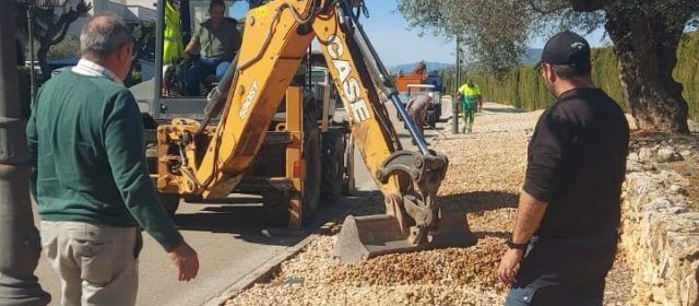 El Ayuntamiento de Sant Jordi refuerza la limpieza en todo el municipio al multiplicarse los visitantes en Semana Santa