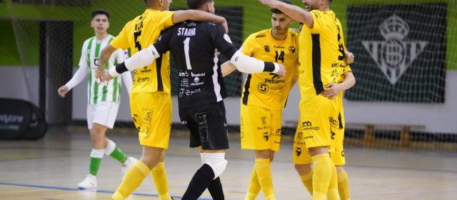 El Servigroup Peñíscola golea al Betis y da otro paso hacia la permanencia (0-6)