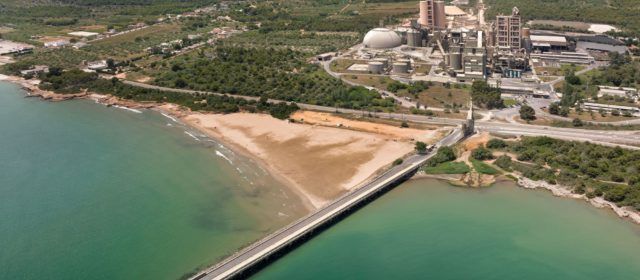 La planta de Cemex a Alcanar rep suport del MITECO per a impulsar l’economia circular