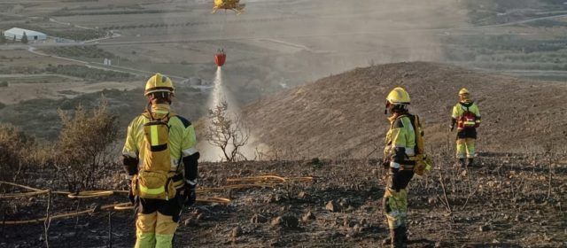 Controlado un incendio forestal declarado en Coves de Vinromà