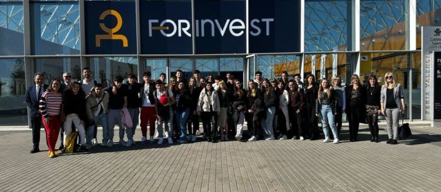 L’IES Joan Coromines de Benicarló visita la Fira de Mostres de València