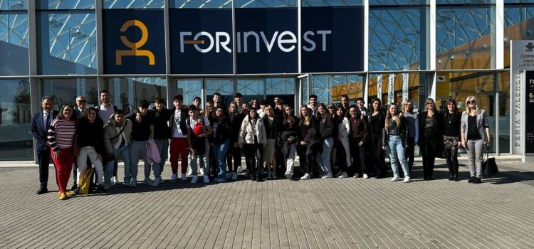 L’IES Joan Coromines de Benicarló visita la Fira de Mostres de València