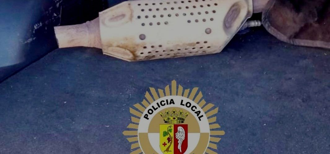 Tres detinguts a Vinaròs per presumptament furtar catalitzadors