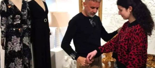 El diseñador castellonense Higinio Mateu crea el vestido de la reina Esther del Sexenni de Morella