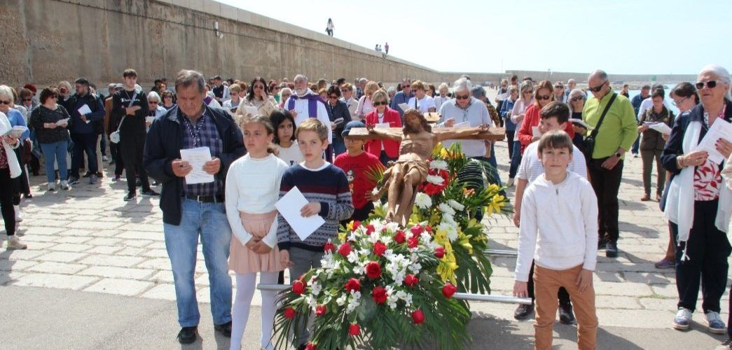 Semana Santa: El Vía Crucis en el puerto de Vinaròs cumplió 40 años