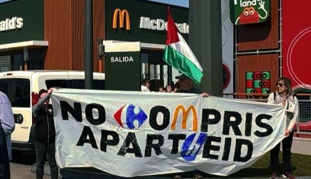 El grup de Suport a Palestina de Vinaròs demana el boicot a Carrefour i McDonald’s