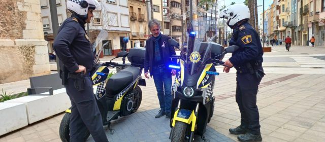 La Policia Local de Benicarló renova el parc automobilístic amb dos motocicletes elèctriques