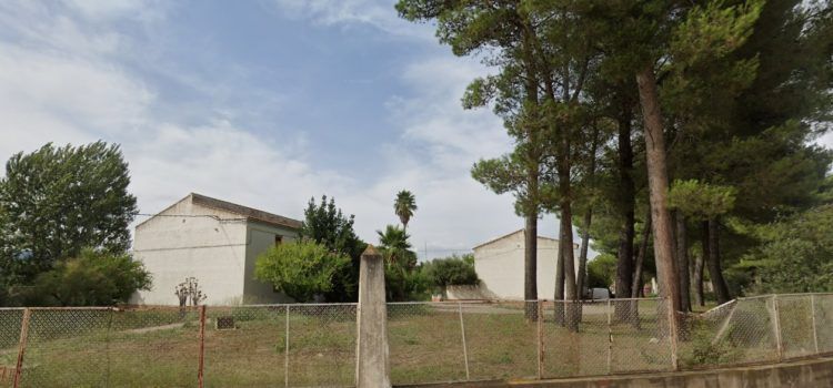 L’alcaldessa de Sant Mateu vol que Conselleria rehabilite uns habitatges