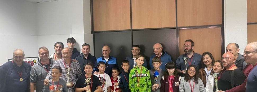 Espectacular victòria de Ximo Vives  al Memorial Aicart d’escacs  amb 11 punts dels 12 possibles