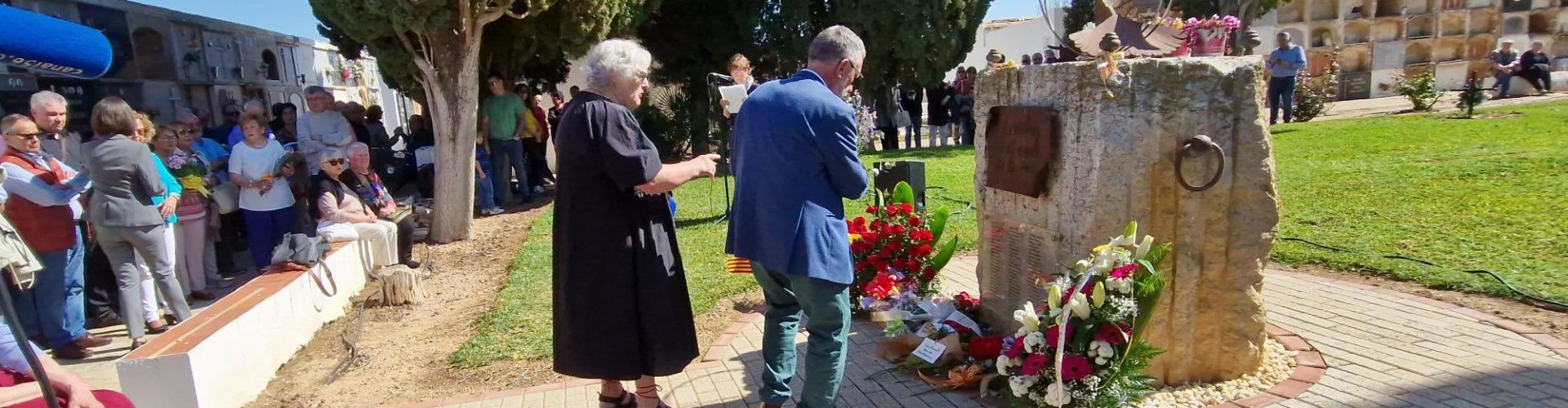Acte en record de les víctimes de la fossa comuna a Vinaròs, amb àmplia representació ebrenca