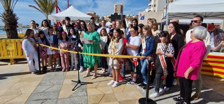Mig centenar d’expositors en la XXII Fira del Llibre a Vinaròs