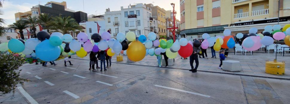 Els Titiriteros de Binéfar i la globotada tanquen una exitosa XXII Fira del Llibre
