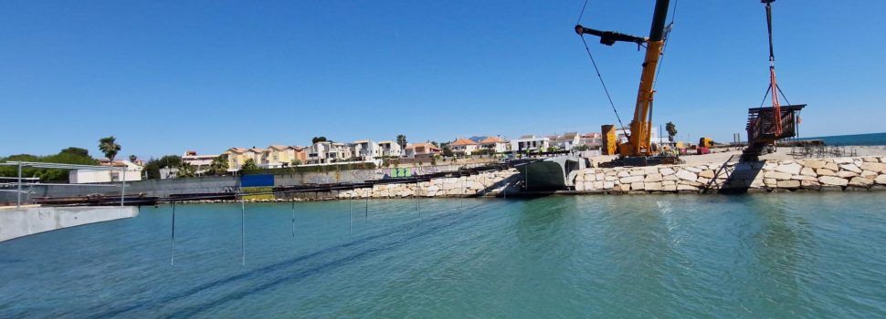 Els dos marges del Cervol, units ja per la tesa de la futura passarel·la ciclopeatonal