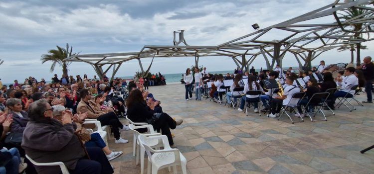 Concert al passeig marítim de les bandes juvenils de Vinaròs i Rossell
