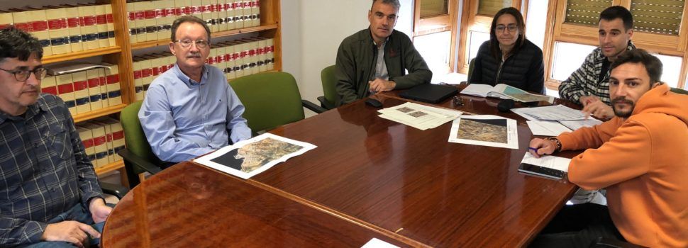 Ajuntament d’Alcalà-Alcossebre i Conselleria de Medi Ambient coordinen l’ampliació dels sistemes per a la localització i captura de porcs senglars