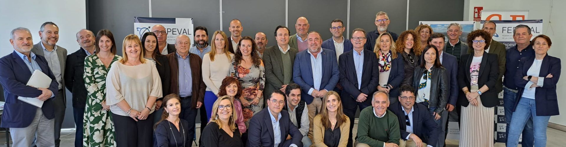 Alcalà-Alcossebre intensifica la seua col·laboració amb FEPEVAL per a la contínua millora del polígon industrial El Campaner