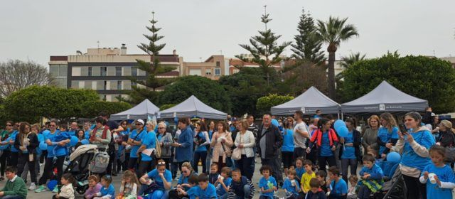 Benicarló se viste de azul por el autismo