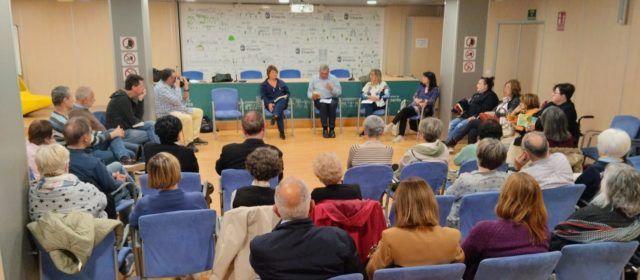 La Tertúlia Literària Àgora debat sobre la “Guia sentimental del Maestrat” d’Amàlia Roig Blasco