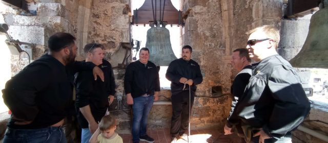 Un grup de joves de Canet lo Roig faran sonar manualment les campanes de l’església en dies importants