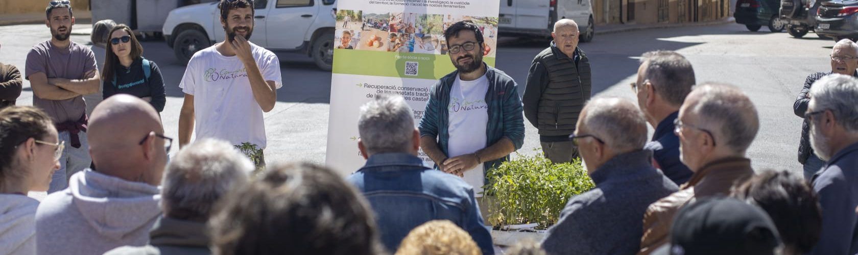 Connecta Natura reparteix planter a Vilafranca per recuperar la biodiversitat de l’entorn