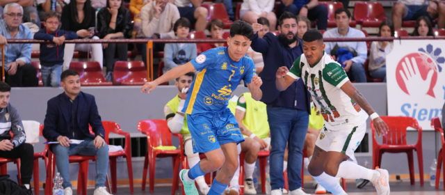 El Servigroup Peñíscola se topa con un gran Fabio y cae por la mínima en Córdoba (5-4)