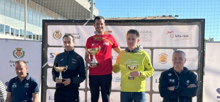 Edu Pla, Club Esportiu Vinaròs, guanya el 5K SME de Vila-real
