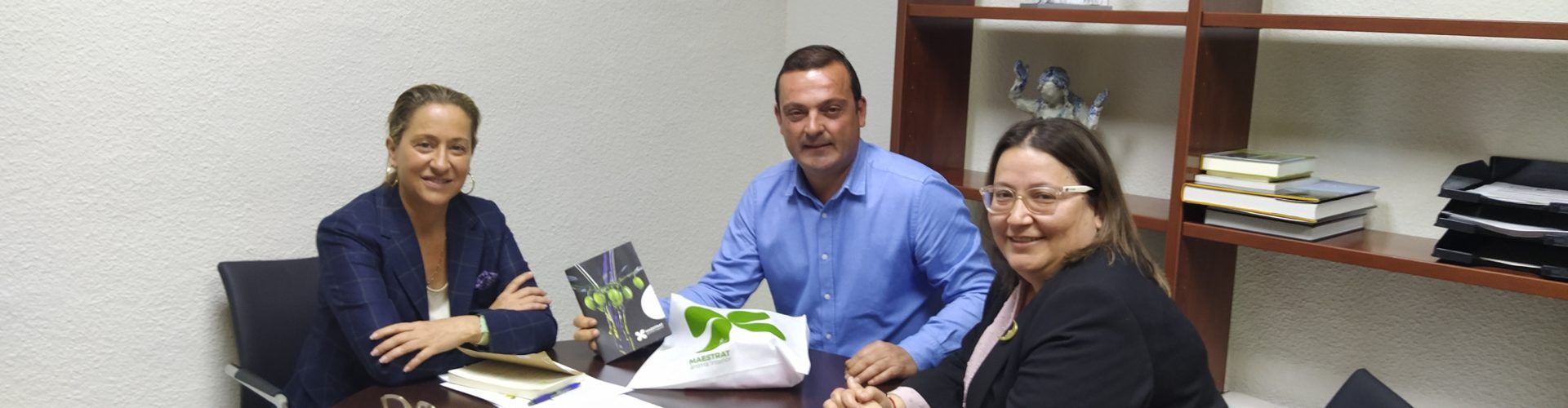 Maestrat, ànima interior es reuneix amb el diputat de turisme i la gerent del Patronat Provincial