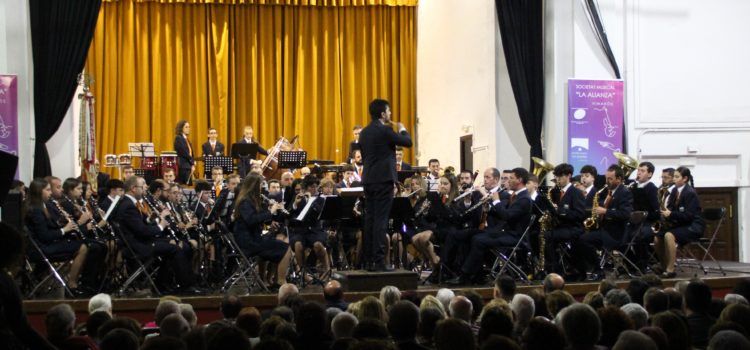 Concierto de Primavera de La Alianza, bajo la batuta del ampostí Àlex Rodríguez