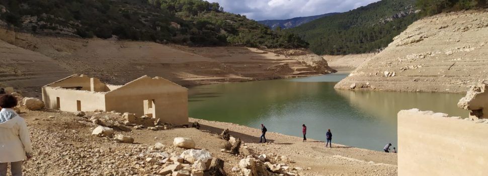 22 fotos de l’embassament d’Ulldecona, amb molt poca aigua