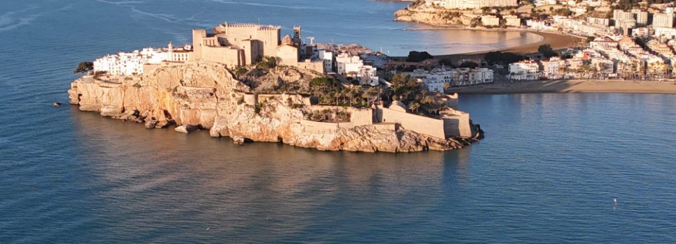 Vídeos i fotos: Volant amb el dron per dalt de Peníscola