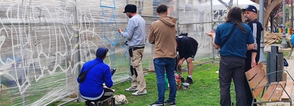 Vinaròs dedica una jornada al grafitti dins la Festa del Llibre