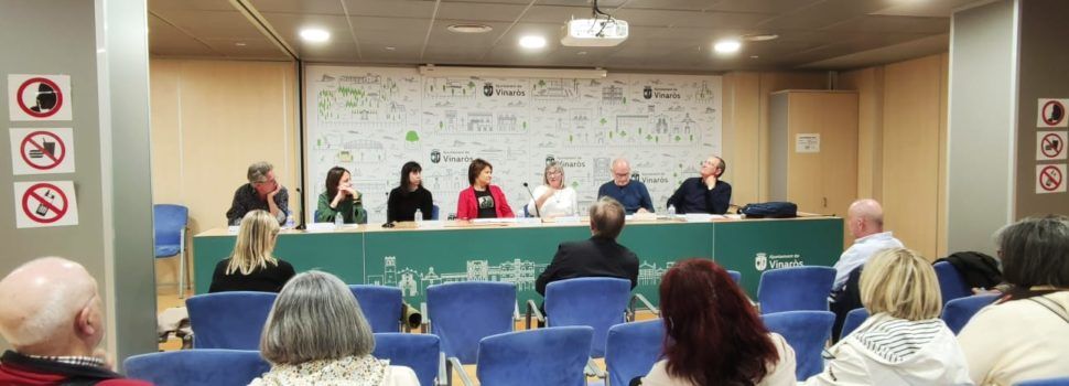 Taula rodona «Dones a, en i per a la literatura»