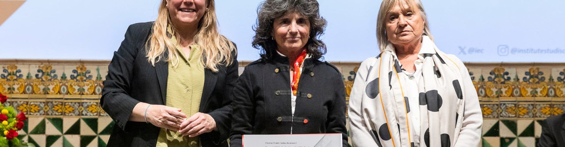 L’IEC premia un treball de la canareva Àngela Buj, professora a l’institut d’Ulldecona