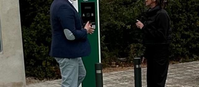 El Ayuntamiento de Sant Jordi ya tiene en funcionamiento dos nuevos puntos de recarga para vehículos eléctricos