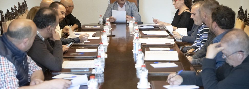 La Diputació de Castelló presenta a les confraries de la província les bases que regiran les ajudes dirigides al sector per a aconseguir una millor eficàcia i eficiència