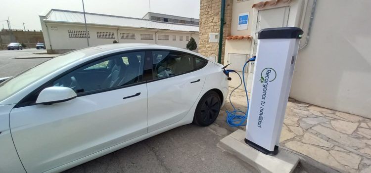 Vilafranca activa un punt per a recàrrega de vehicles elèctrics