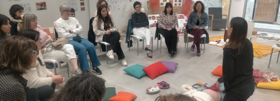 Més de 120 dones i xiquetes participen a Amposta en les terceres Jornades de Cultura Menstrual