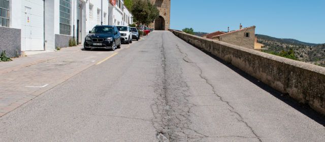 L’Ajuntament de Morella asfaltarà la carretera de Castelló al tram exterior al portal de Sant Mateu