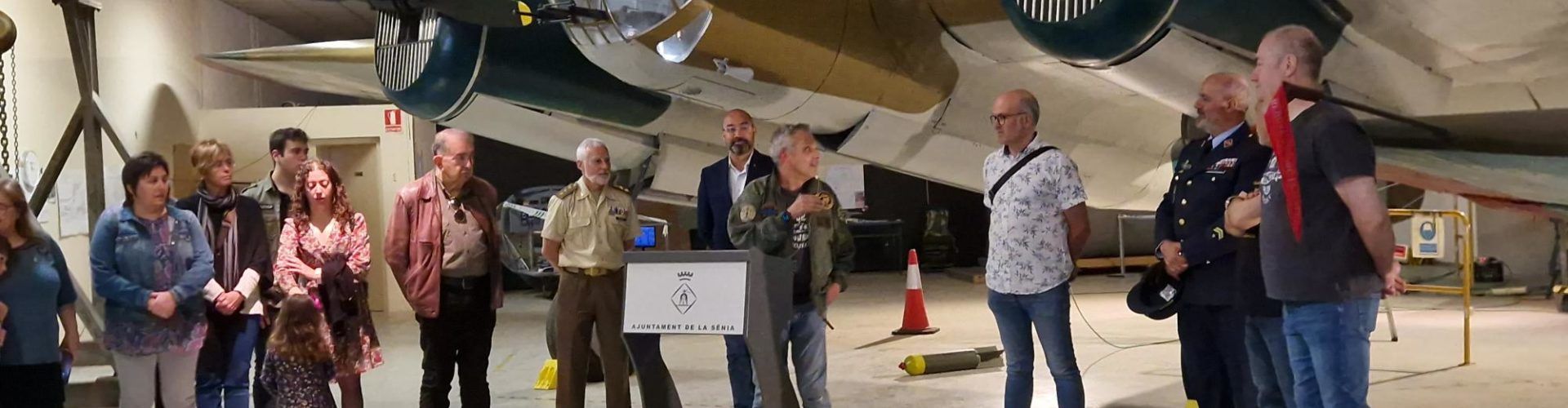 La XII Diada Commemorativa del Camp d’Aviació de la Sénia, en vídeos i fotos