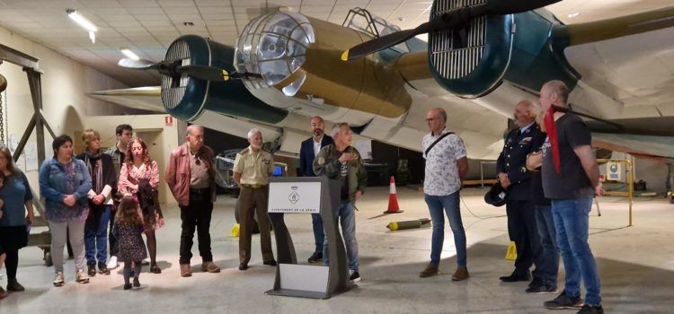 La XII Diada Commemorativa del Camp d’Aviació de la Sénia, en vídeos i fotos