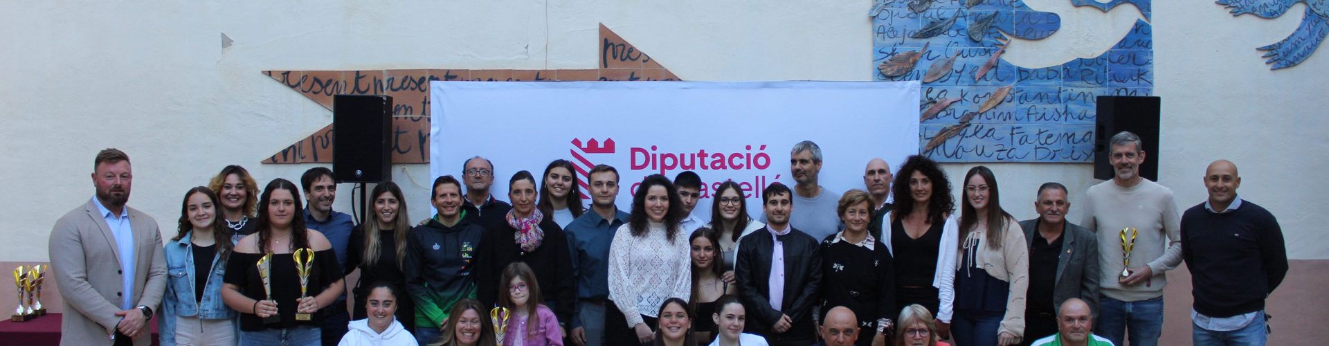 La Diputació de Castelló ret homenatge als vencedors del VI Trofeu Aigües Obertes, com el Club Natació Benicarló