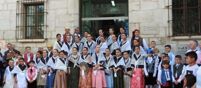 41 dames i cavallers per a les festes de S.Joan i S.Pere de Vinaròs