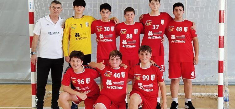 Fi de temporada de l’infantil del Club Balonmano Vinaròs amb victòria