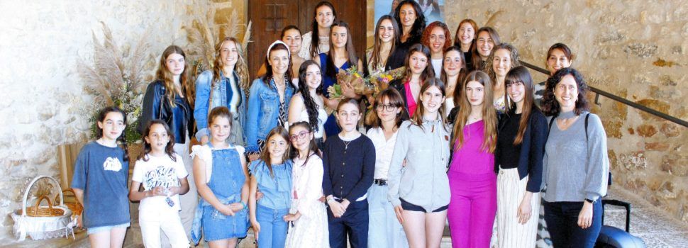Carla Amela Gilabert i Noa Calduch Buch, damés de fetes de Gentsana