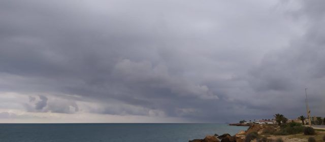 El “parte” del temps: aquesta matinada, fregant lo pal de nit tropical, ja estan aquí