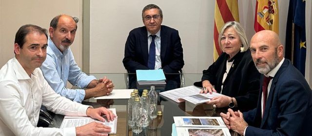 El govern municipal trasllada al conseller d’Educació les necessitats de Vinaròs