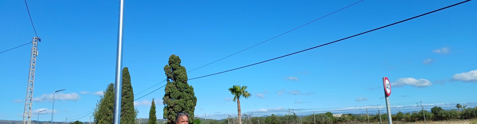 Benicarló instal·la faroles solars al camí de Sant Gregori per a millorar la visibilitat